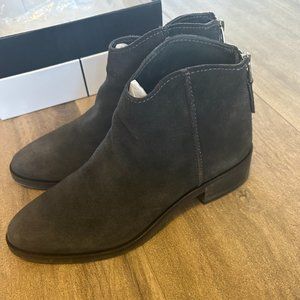 Dolce Vita Tucker Suede Booties 6.5